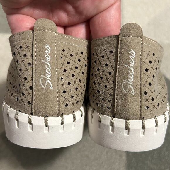 Skechers ⭐️EUC⭐️ Sepulveda BLVD-a La Mode Slip-on Sneakers Women's Size 10 - Picture 7 of 11